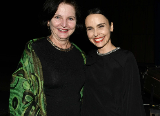 Raquel Dodge articula apresentações de monólogo com Débora Falabella em Brasília