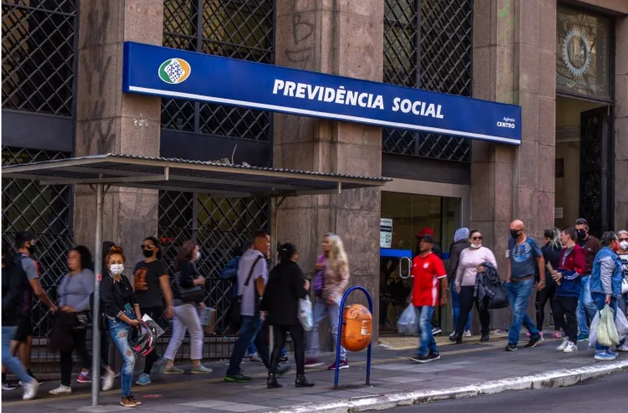 Oposição na Câmara prepara ofensiva para criar ‘CPI do Roubo dos Aposentados’ pelo INSS