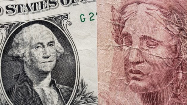 Dólar acompanha exterior e volta a ficar abaixo de R$ 5,40 com encontro entre Trump e Putin no radar