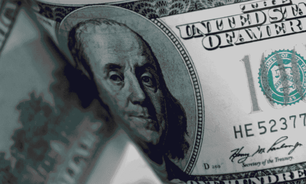 Dólar fecha pouco abaixo dos R$5,40 com perspectiva de corte de juros nos EUA