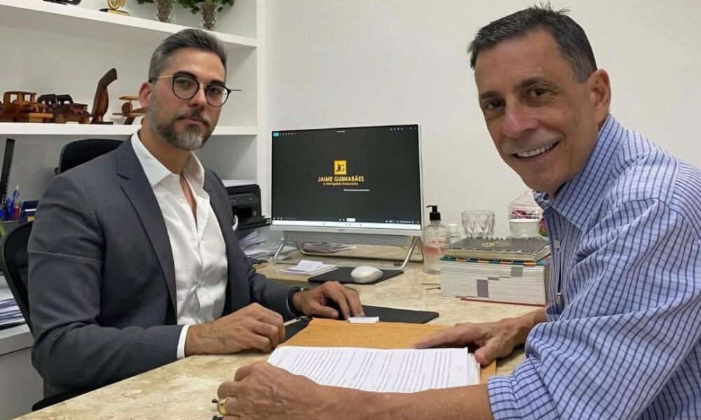 Sérgio Carneiro celebra retorno à advocacia após passagem pela gestão municipal