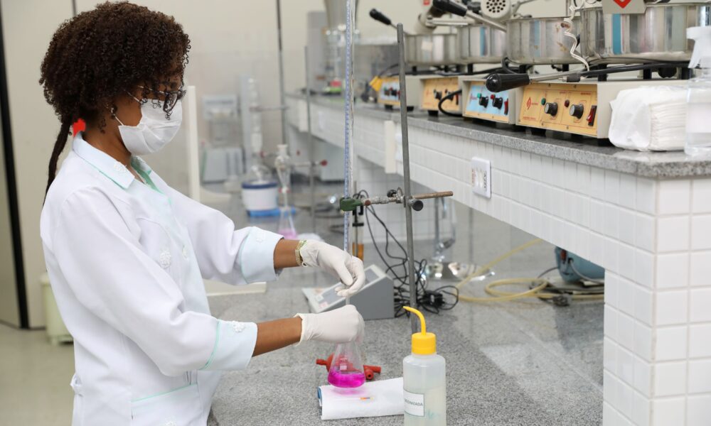 Chamada do CNPq contempla 13 pesquisadores da Uefs