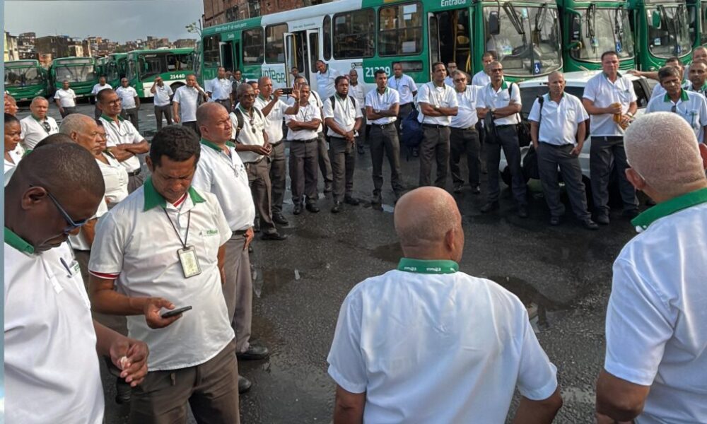 Presidente do Sindicato dos Rodoviários nega acordo e confirma indicativo de greve
