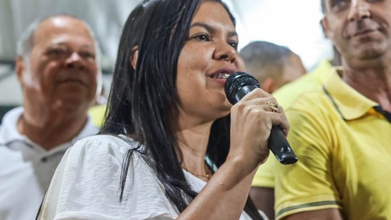 Governador Mangabeira: Prefeita escapa de medida que poderia barrar novas contratações temporárias