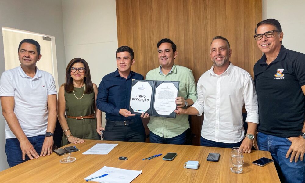 Alagoinhas: Prefeitura formaliza doação de terreno para nova fábrica da Guttos Sorvetes