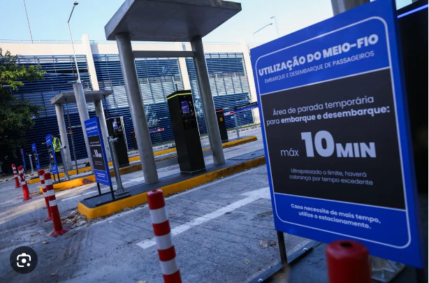Muniz prevê votação de projeto contra cobrança no aeroporto