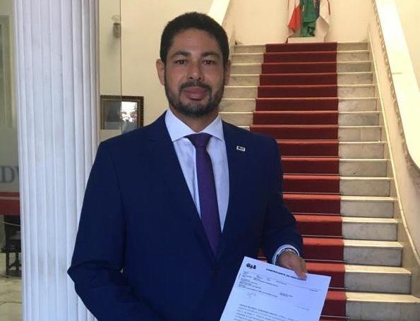Advogado Carlos Eduardo receberá a Comenda Maria Quitéria