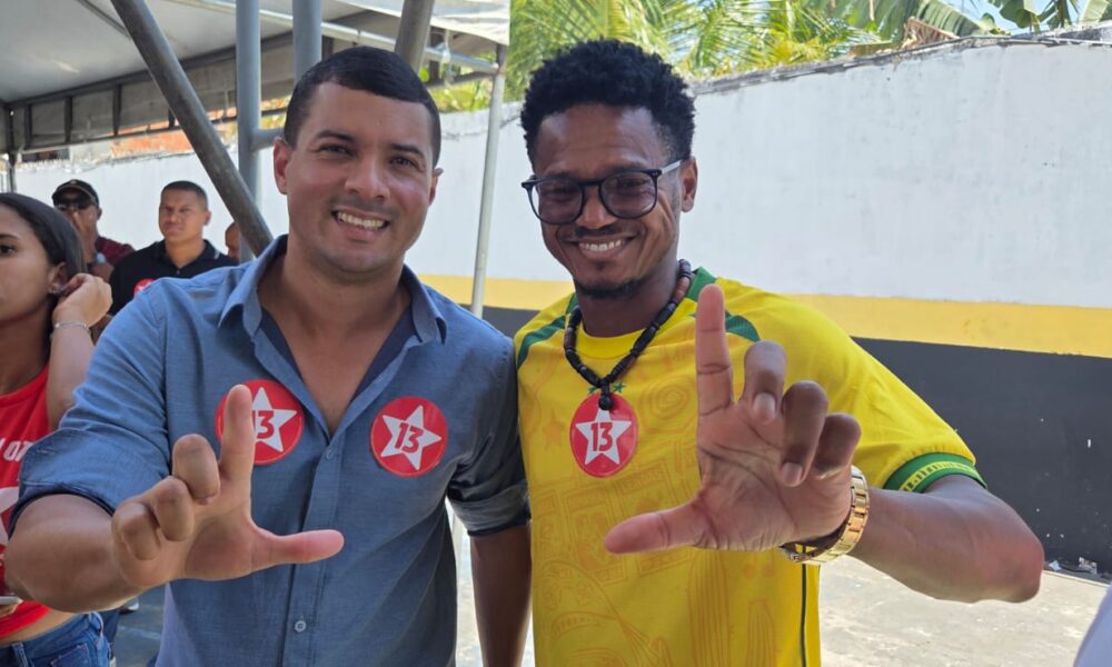 Prefeitos Zé Luiz e Jocivaldo participam de evento em apoio a Lula em Feira de Santana